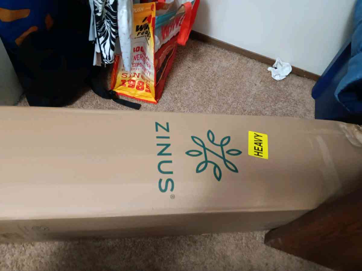 king size bed - Vancouver, Washington - FleaMarketBay