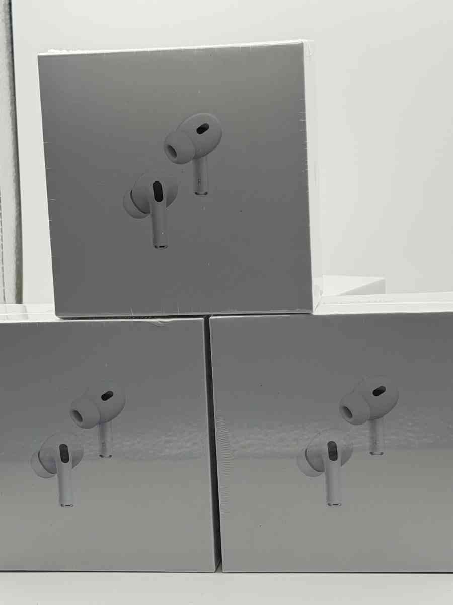 APPLE AIR PODS 2ND GENERATION MAG SAFE - Tampa, Florida - FleaMarketBay