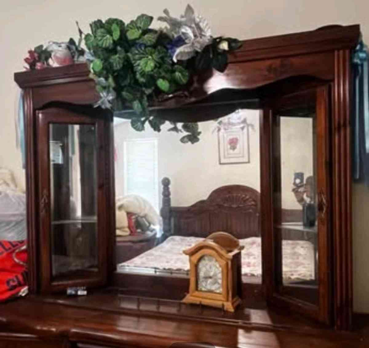 5 piece Paul Bunyun Bedroom set - Aiken, South Carolina - FleaMarketBay