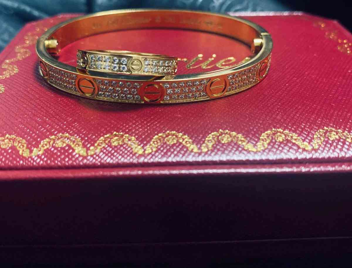 Set de pulseras - Miami, Florida - FleaMarketBay