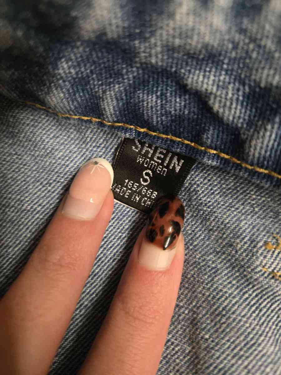 Womens jean shorts - Peoria, Arizona - FleaMarketBay