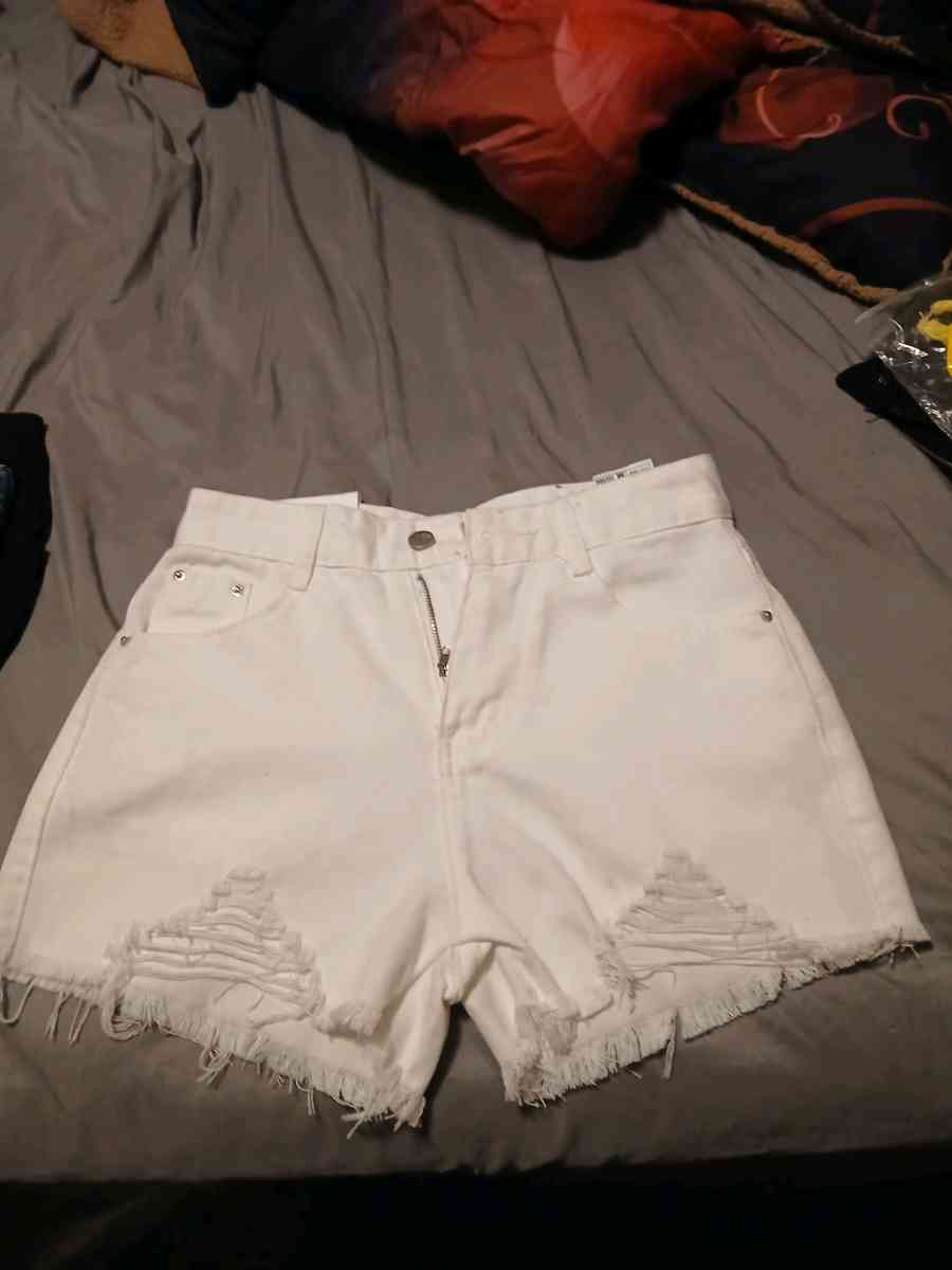 white denim shorts - Agency, Missouri - FleaMarketBay