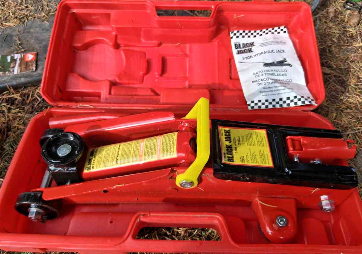 Torin Black Jack  Big Red 2Ton Hydraulic Floor Jack - Federal Way, Washington