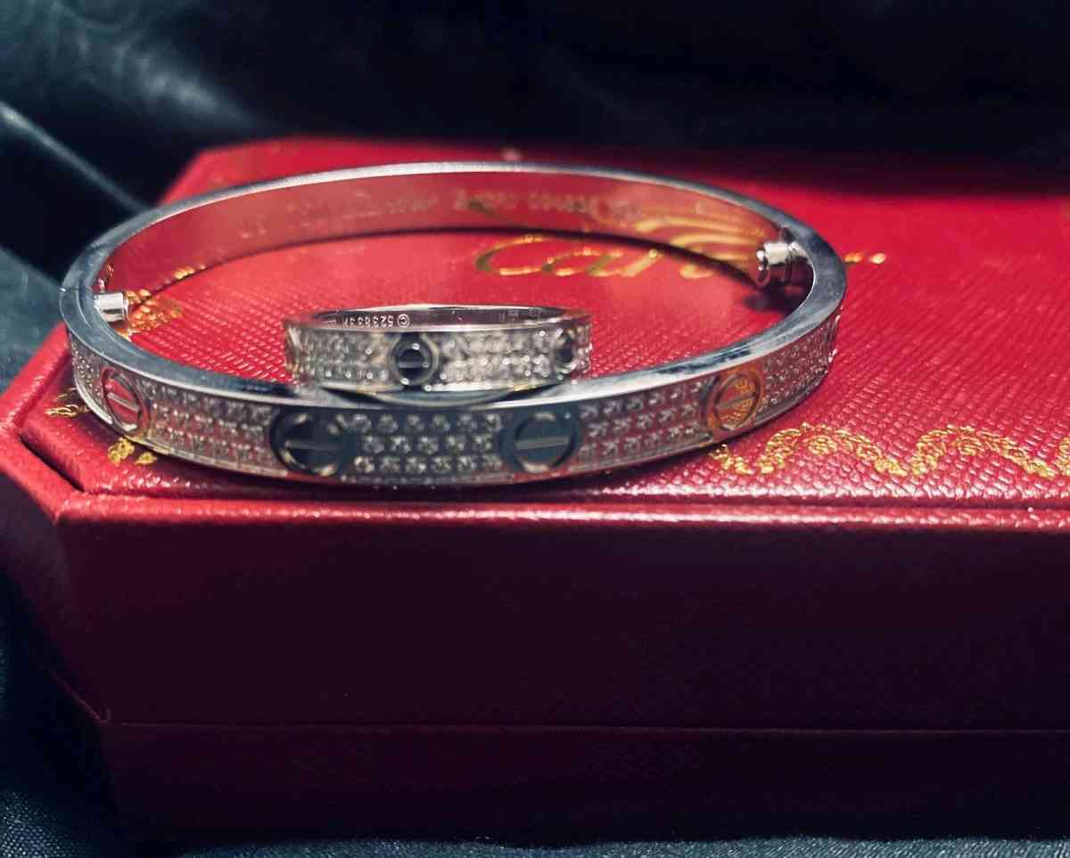 Set de pulseras - Miami, Florida - FleaMarketBay