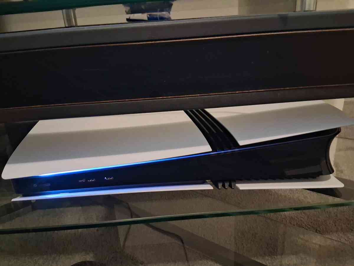 PS5 PRO - Newberg, Oregon - FleaMarketBay