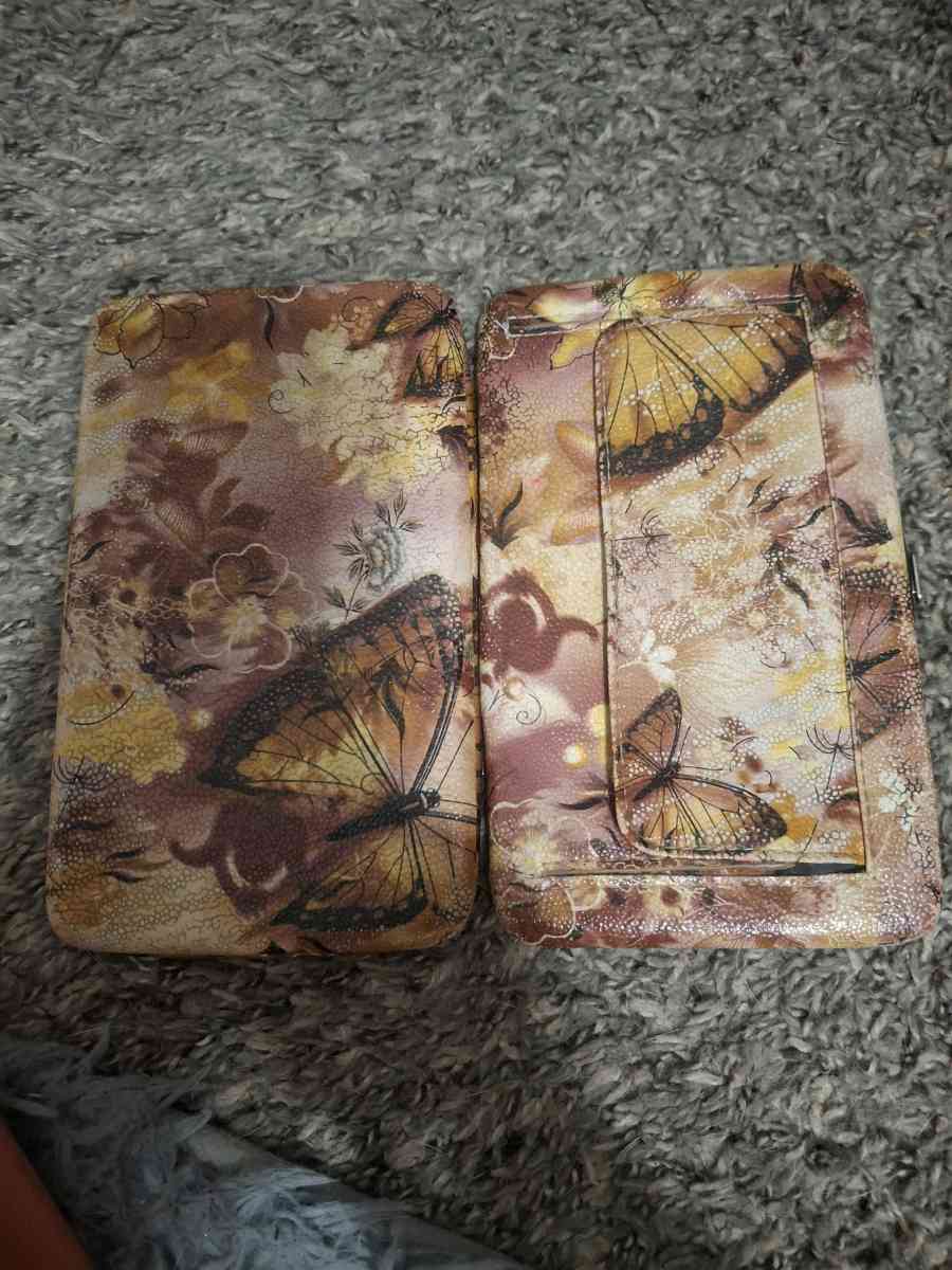 wallet - Ozark, Missouri