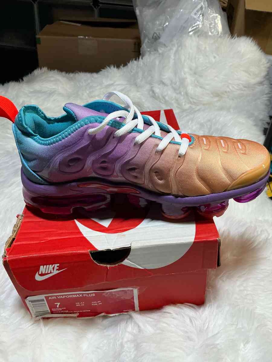 Nike VAPORMAX - Ahoskie, North Carolina