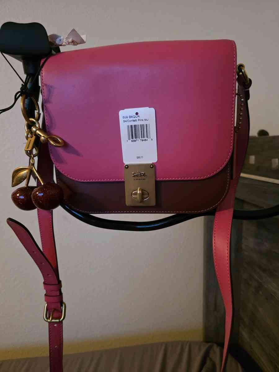 Coach Hutton Saddlebag in Colorblock Confetti Pink - Las Vegas, Nevada - FleaMarketBay