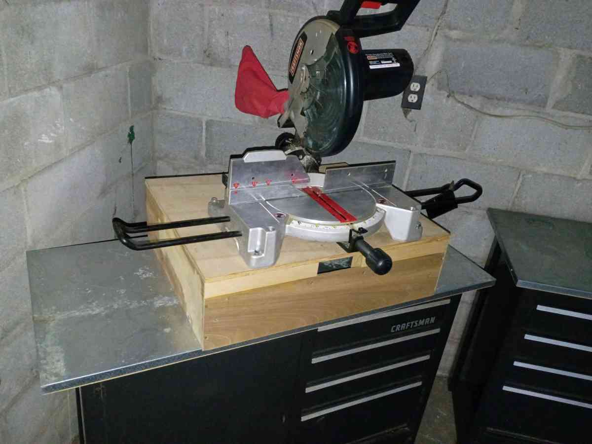 three Craftsman 6ft - Hamilton, Ohio - FleaMarketBay