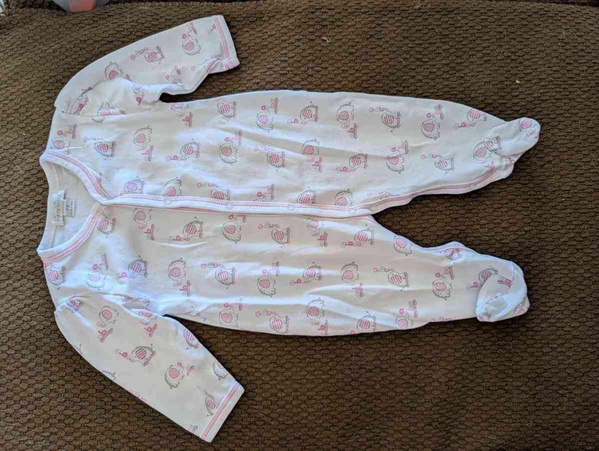 Elephant sleepsuit with feet - Savannah, Georgia