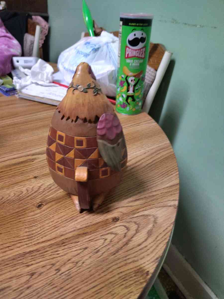 chickens and roosters - Saint Joseph, Missouri - FleaMarketBay