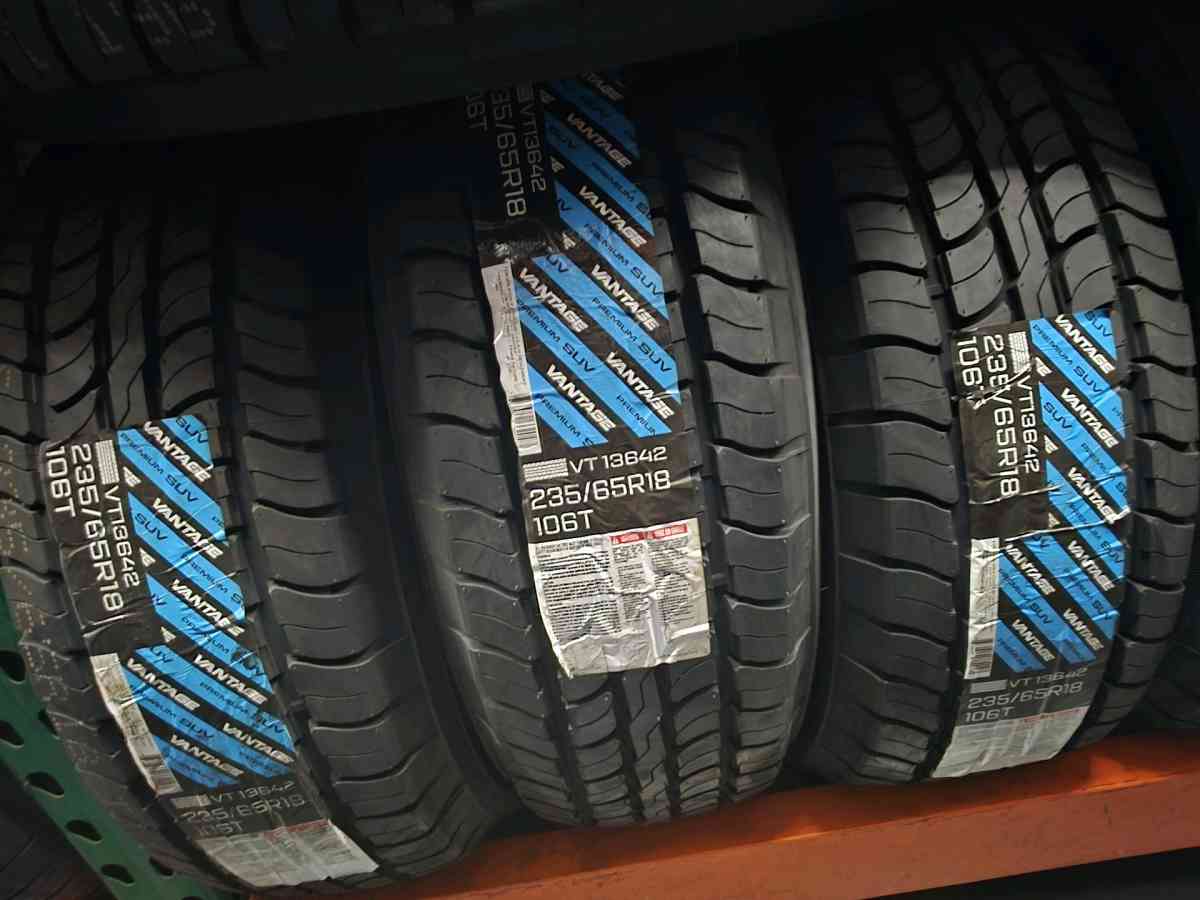 Vantage Premium Suv 235 65R18 106T - Los Angeles, California - FleaMarketBay