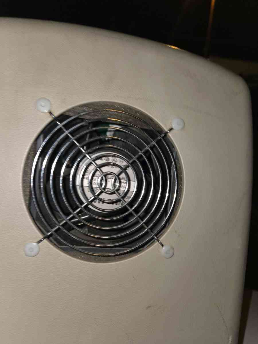 Invacare Homefill 2 O2 machine bottle filler and 2 O2 tanks - Phoenix, Arizona - FleaMarketBay