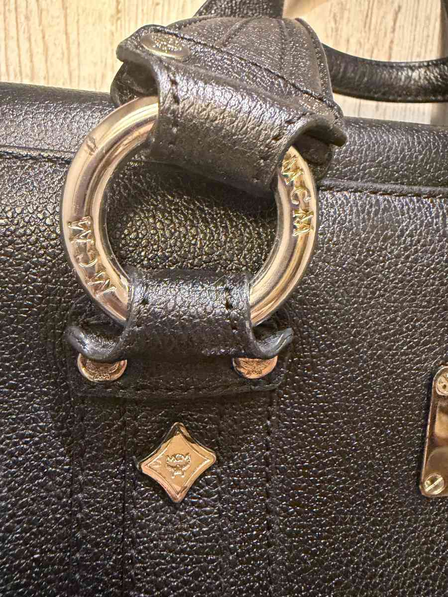 EUC MCM boston bag - Ridgewood, New York - FleaMarketBay