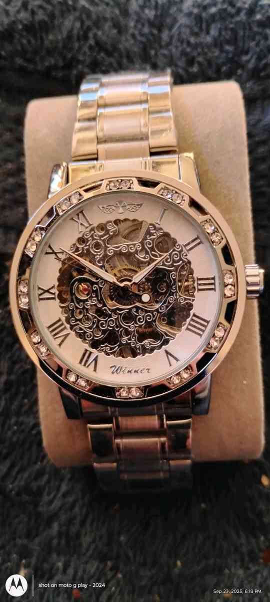 watches 35 each - Saint Clair, Minnesota - FleaMarketBay