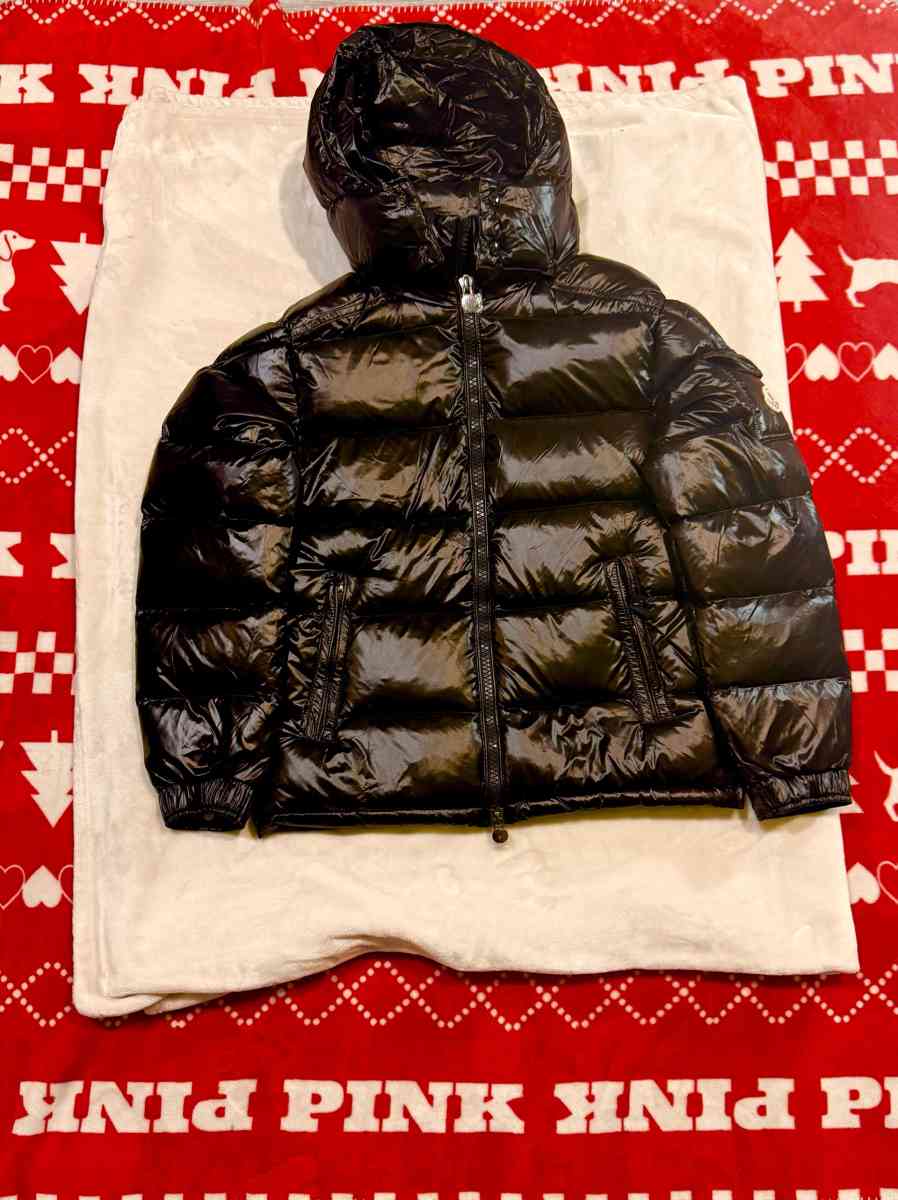 Moncler Puffer Jacket - Athens, Alabama - FleaMarketBay