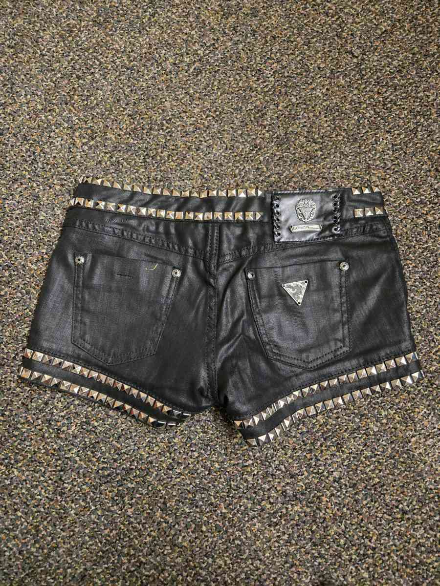 womens guess shorts - Peoria, Arizona - FleaMarketBay