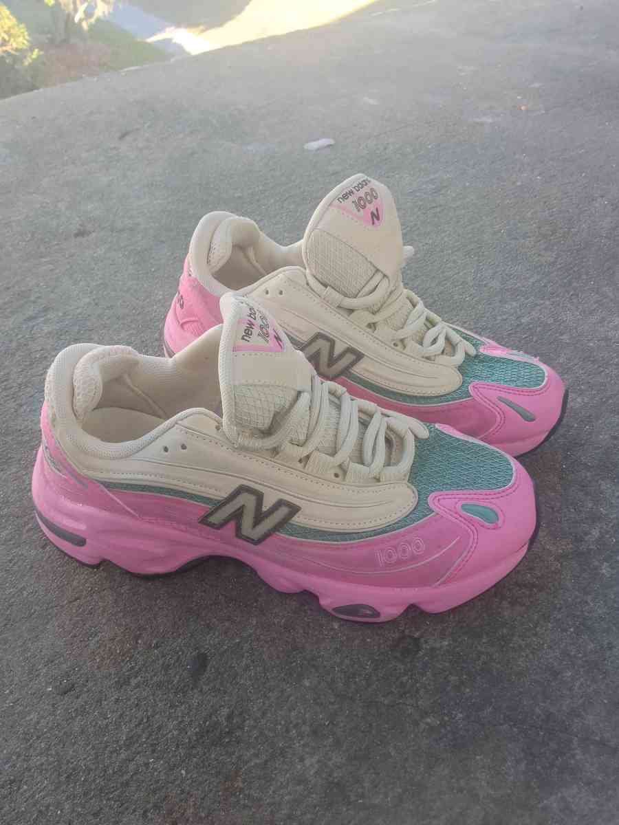 new balance shoes size 6 - Orlando, Florida - FleaMarketBay