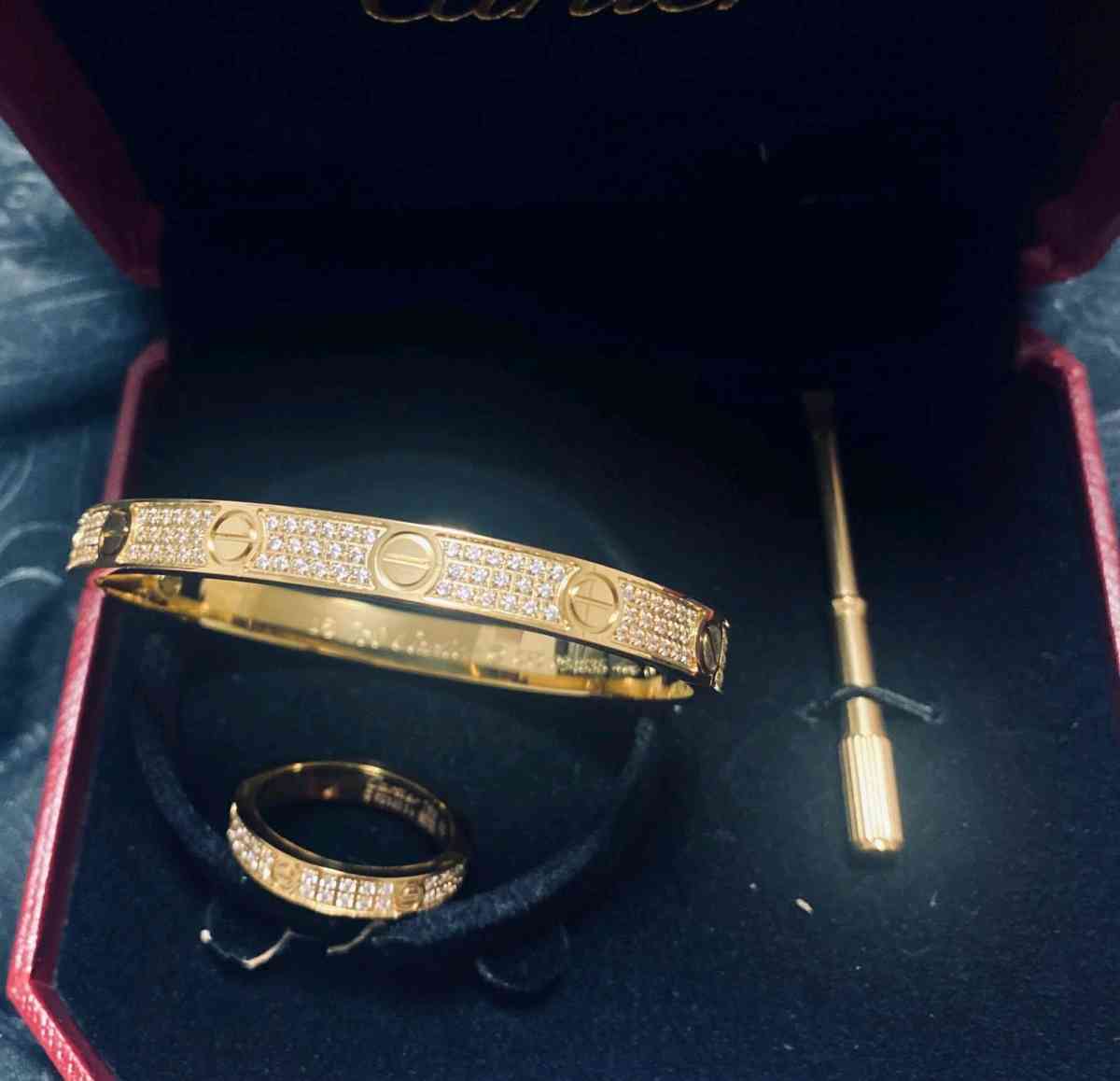 Set de pulseras - Miami, Florida - FleaMarketBay