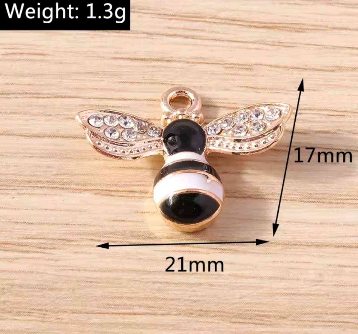 Bee Stud Earrings - Newport News, Virginia - FleaMarketBay