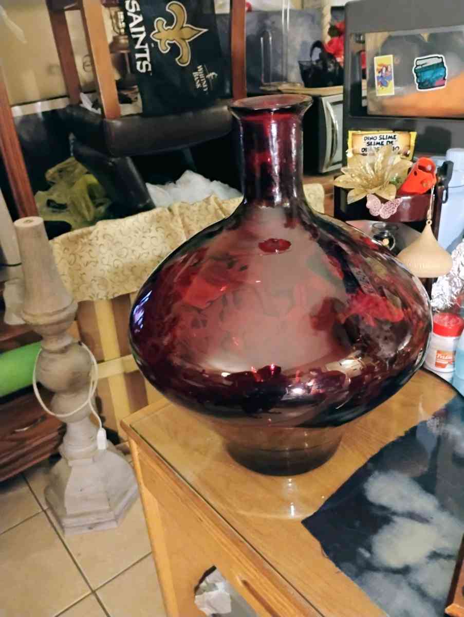large red quality  glass bottle very heavy - Pensacola, Florida - FleaMarketBay