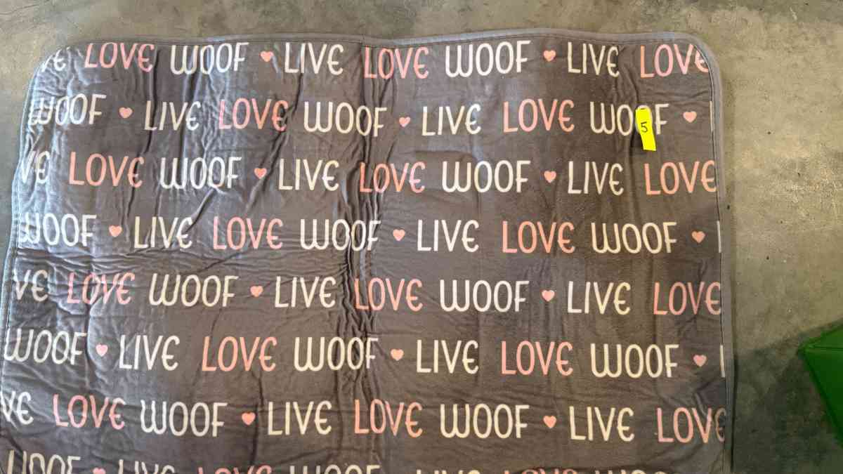 dog beds - Apollo Beach, Florida - FleaMarketBay