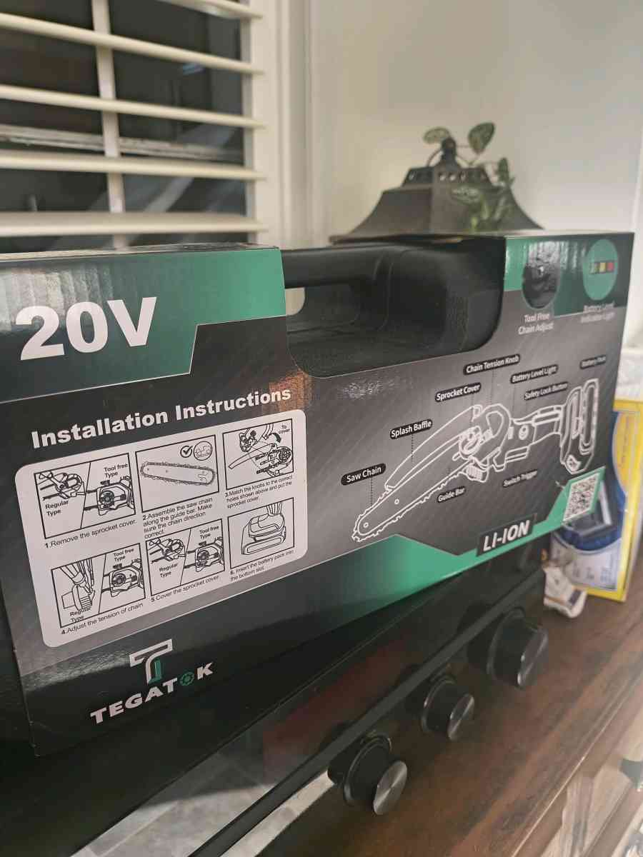 Tegatok chainsaw - Walker, Louisiana - FleaMarketBay