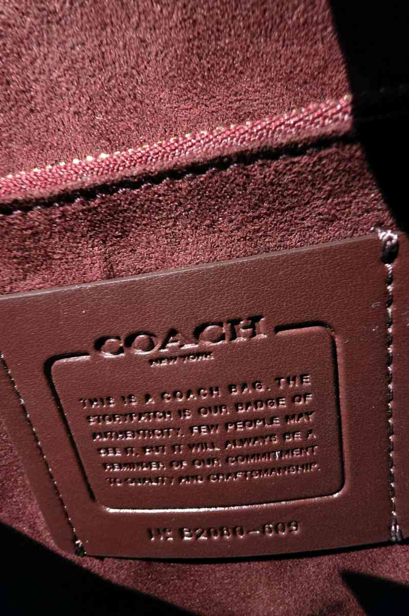Coach Hutton Saddlebag in Colorblock Confetti Pink - Las Vegas, Nevada - FleaMarketBay