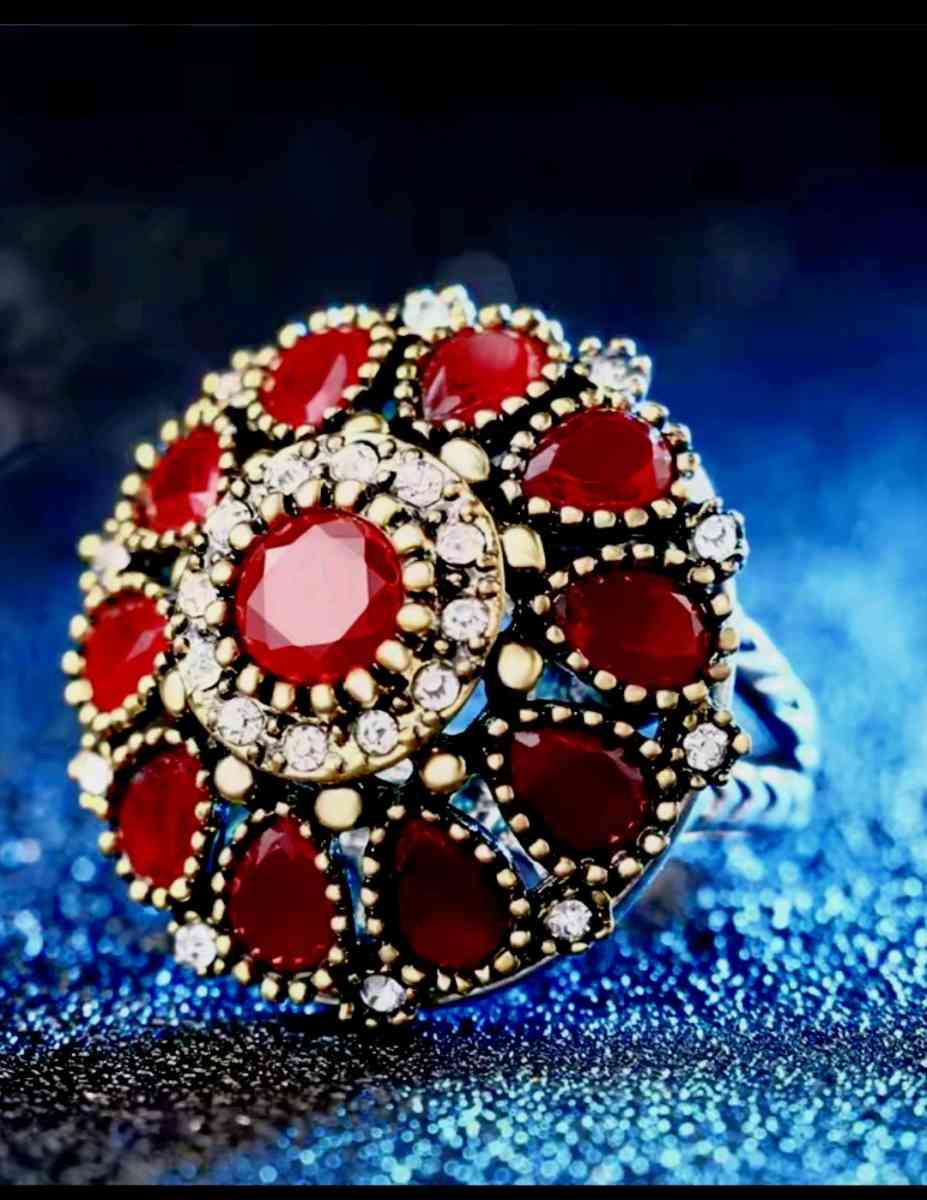 NEW Ruby Misianit Handmade Silver coin Size 8 - Brooklyn, New York