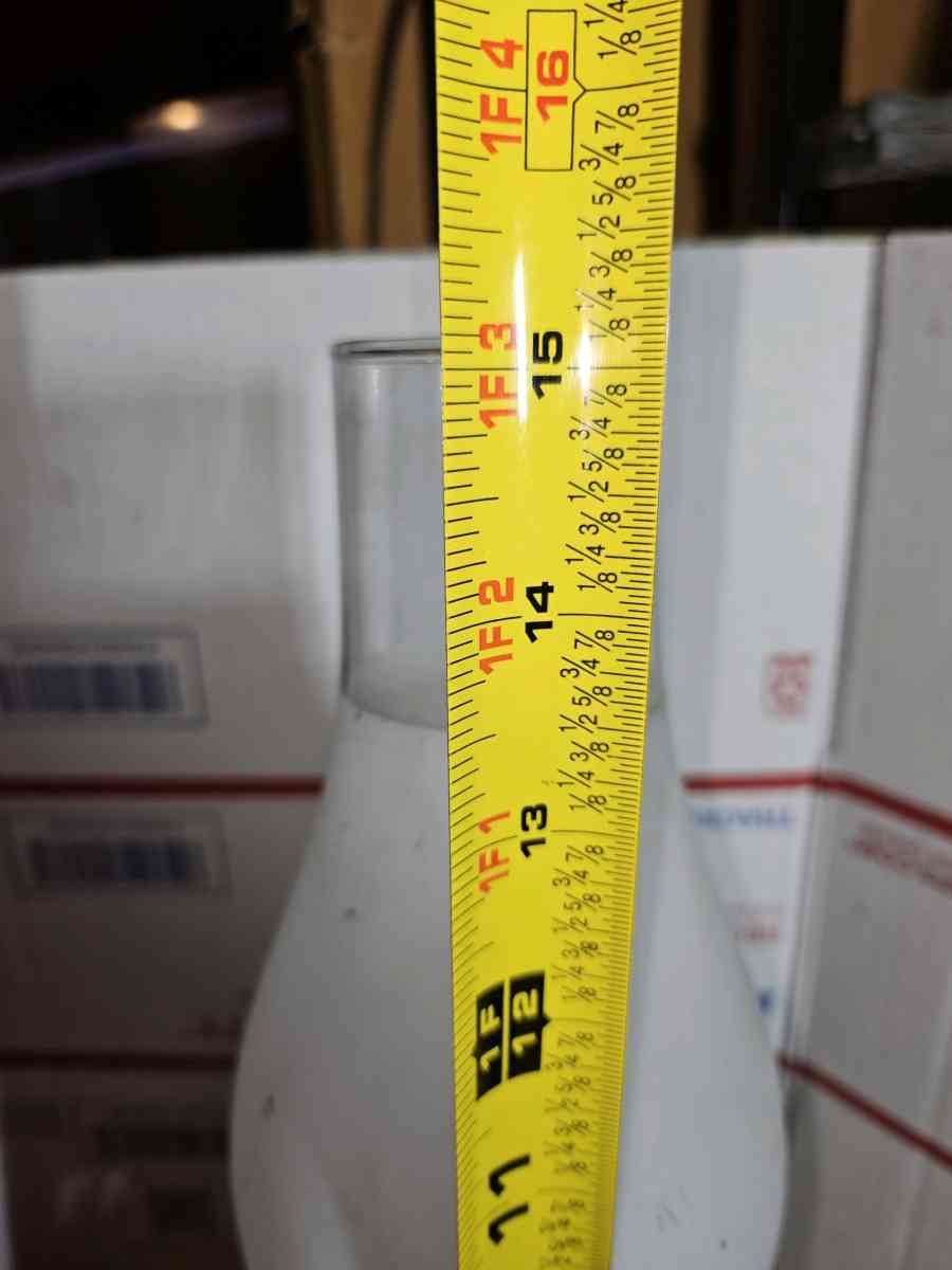 6 old kerosene lamps - Elwood, Indiana