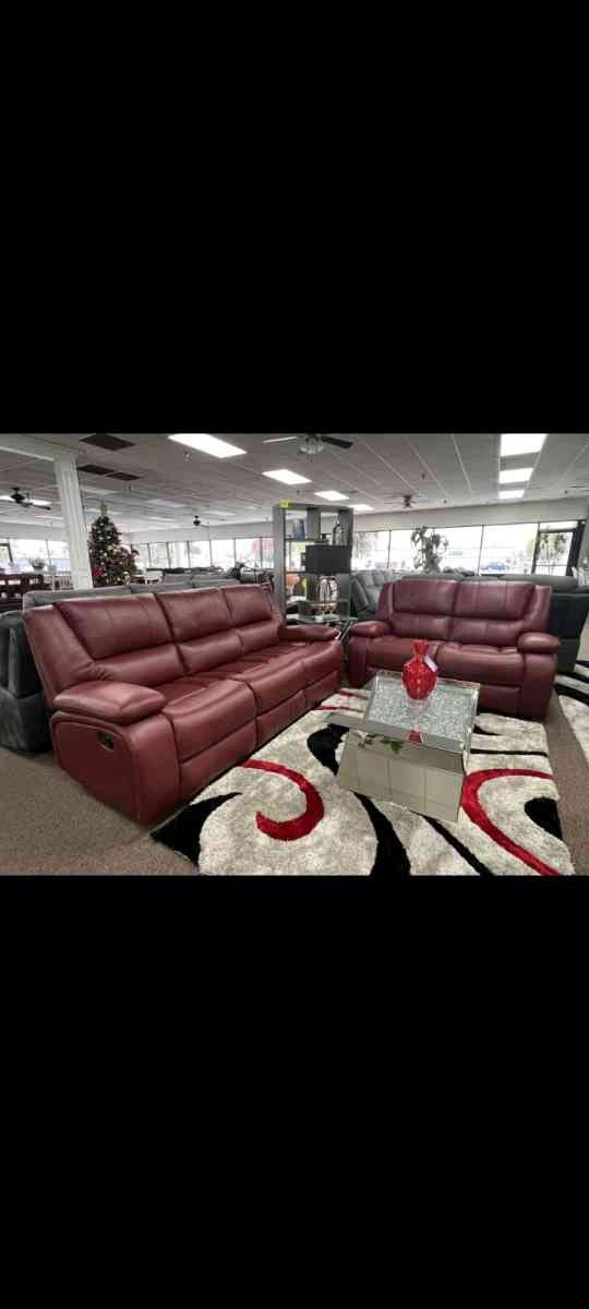 sofa y loveseat reclinable  preguntar por precio - Flagler Beach, Florida