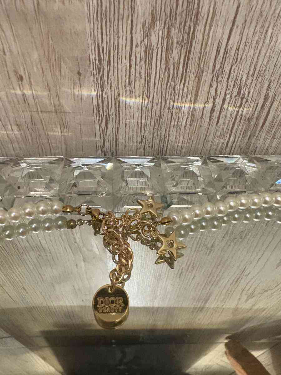 GWP CD pearl gold accent necklace - Ridgewood, New York - FleaMarketBay