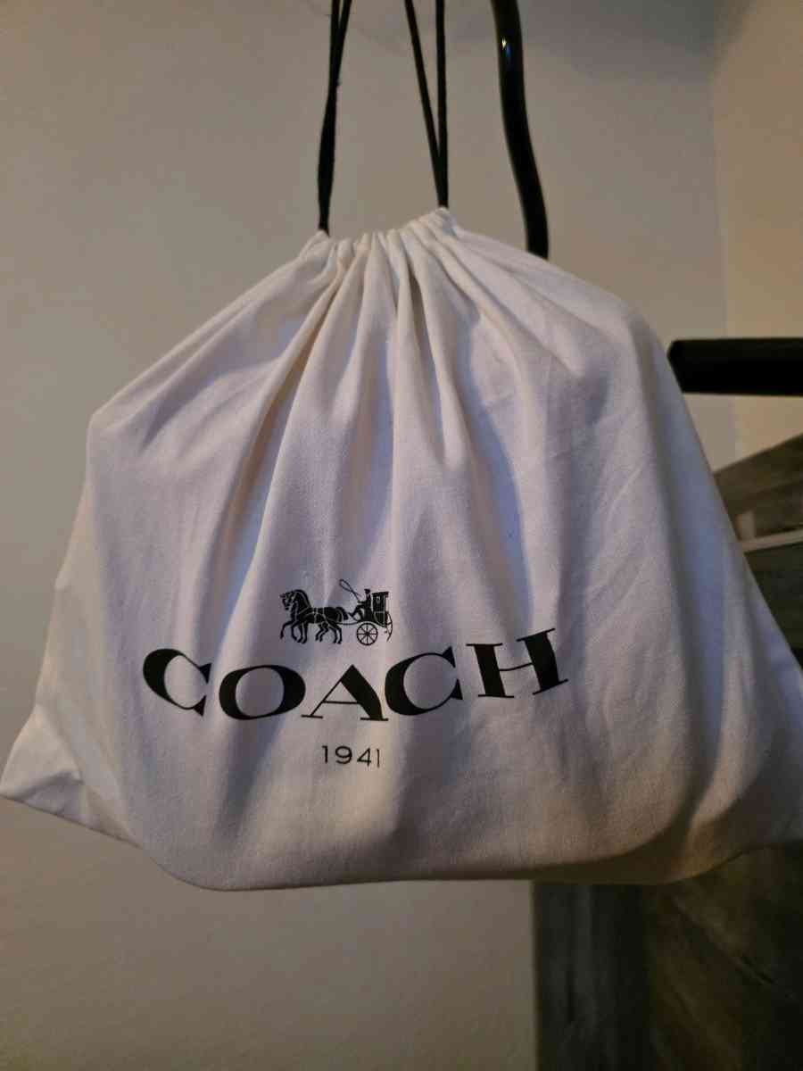 Coach Hutton Saddlebag in Colorblock Confetti Pink - Las Vegas, Nevada - FleaMarketBay