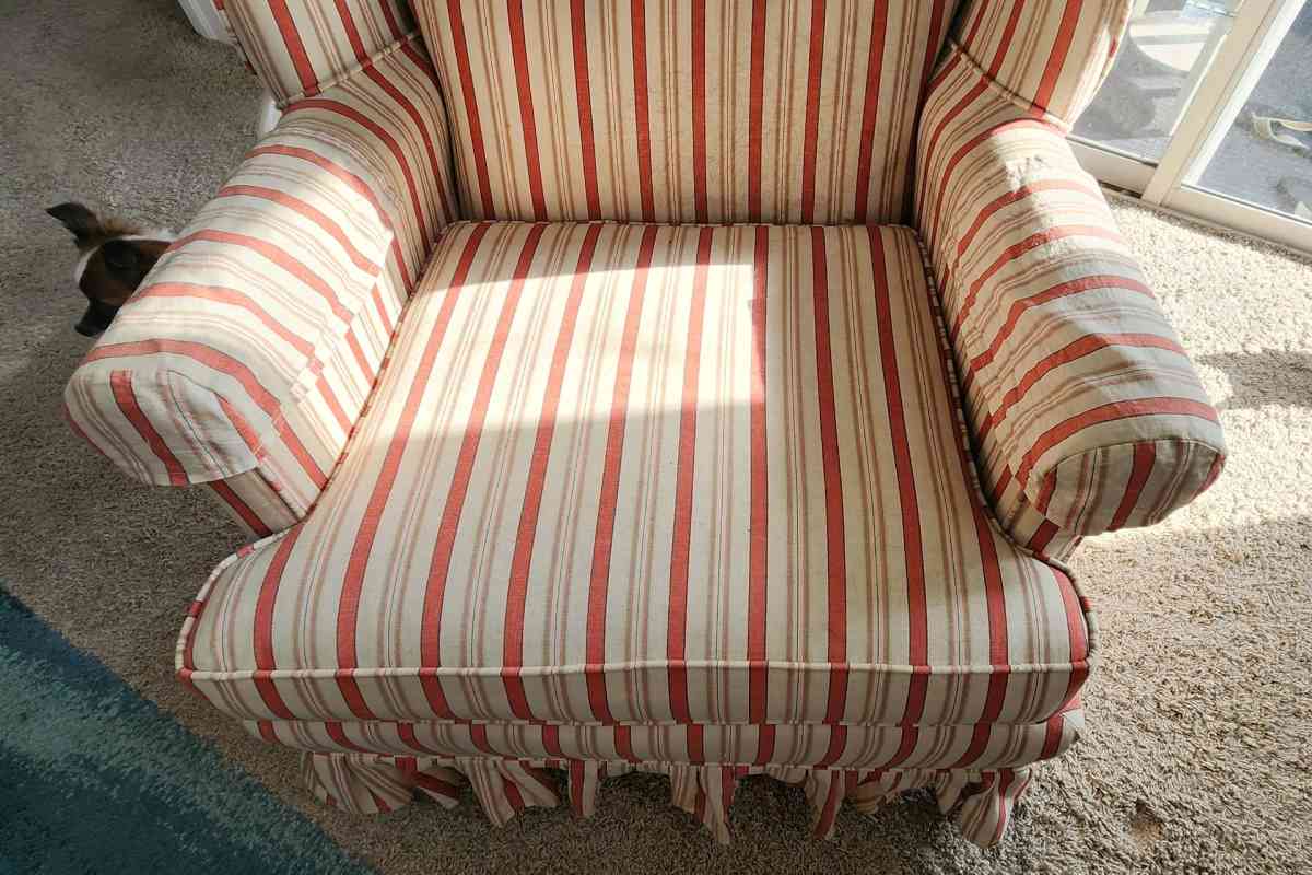 FREE Wingback chair - Valrico, Florida - FleaMarketBay