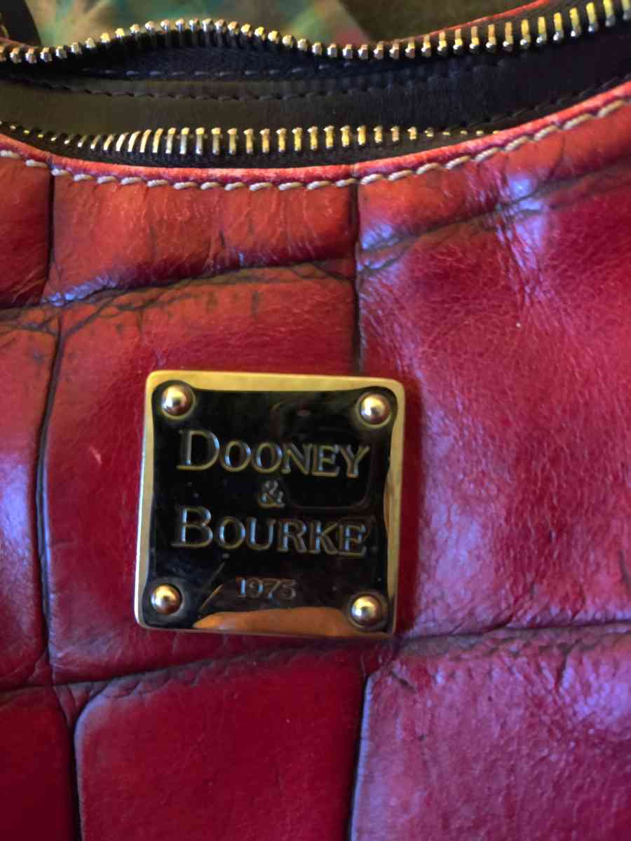 Dooney and Bourke purse - Colorado Springs, Colorado
