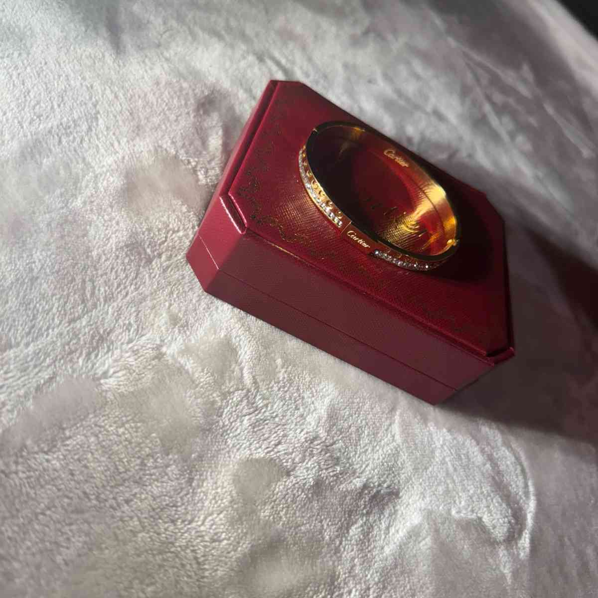 Love braclet - Athens, Alabama - FleaMarketBay