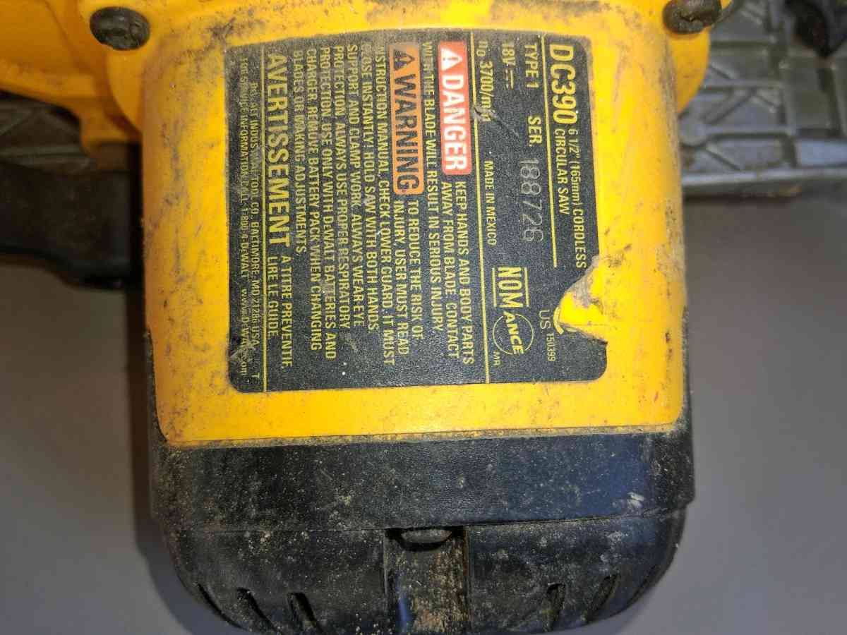 Dewalt circular saw - Gaston, South Carolina - FleaMarketBay