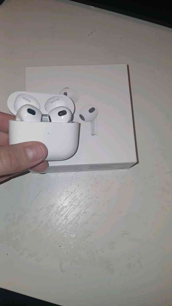 Airpods 3rd Generation - Wilsonville, Oregon - FleaMarketBay
