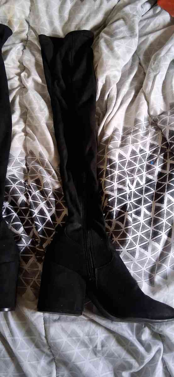 thigh high boots - Hudson, Florida - FleaMarketBay