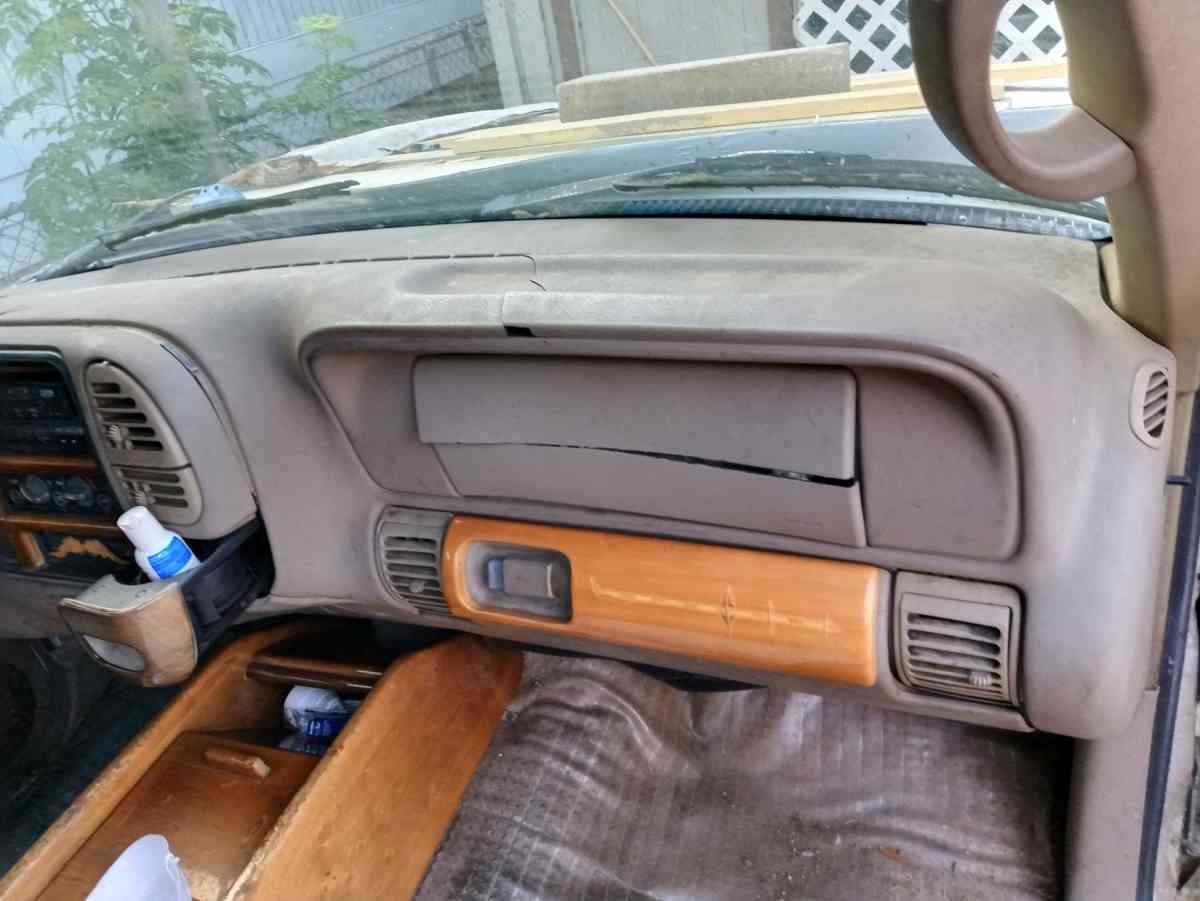 1997 GMC Yukon XL - Pasadena, Texas - FleaMarketBay