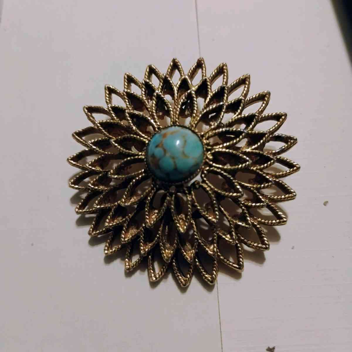 vintage midcentury MCM atomic age starburst Stone pin