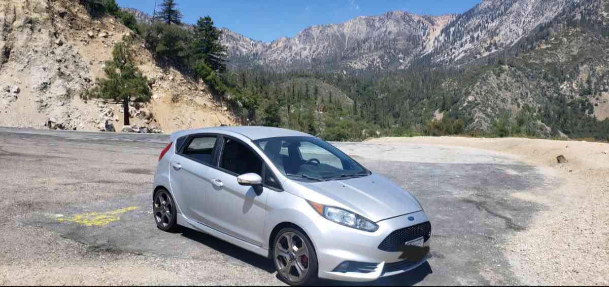2014 ford fiesta st - Los Angeles, California
