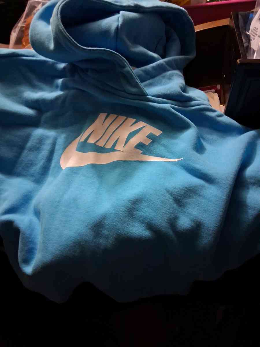 turquoise Nike sweat shirt middrift