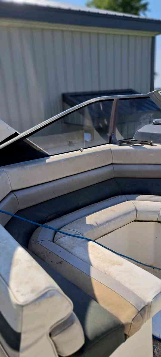 26 foot 1990 bayliner - Corning, Iowa - FleaMarketBay