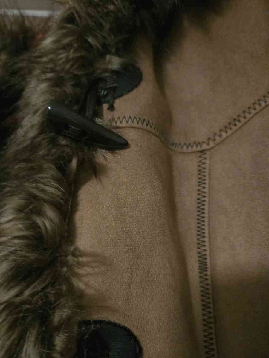 Brown faux fur coat - Chino, California - FleaMarketBay
