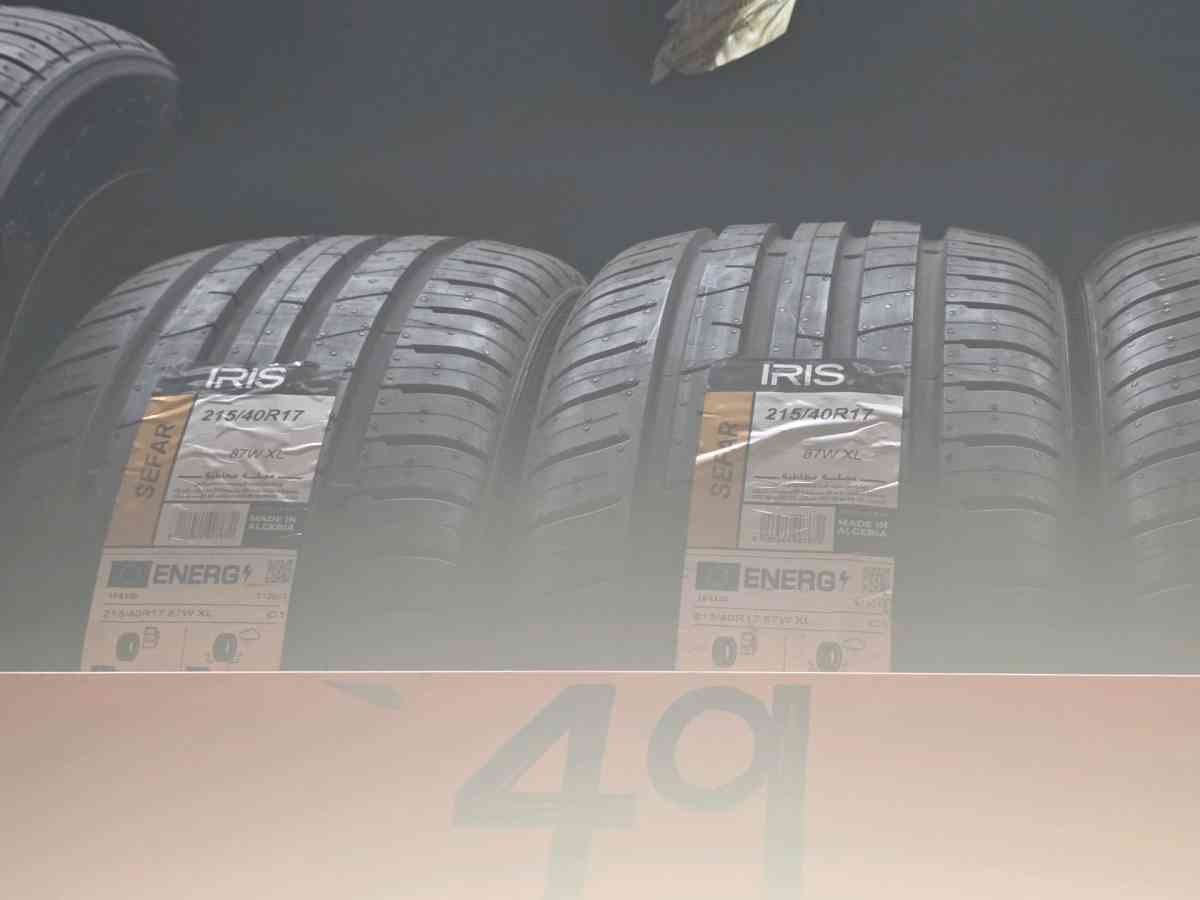 IRIS Sefar 215 40R17 67W XL - Los Angeles, California - FleaMarketBay