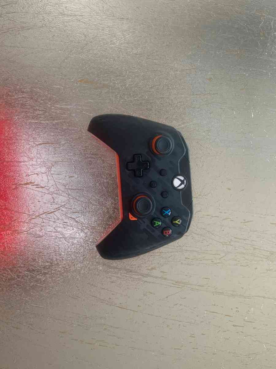 wired Xbox controller with wire - Louisville, Kentucky - FleaMarketBay