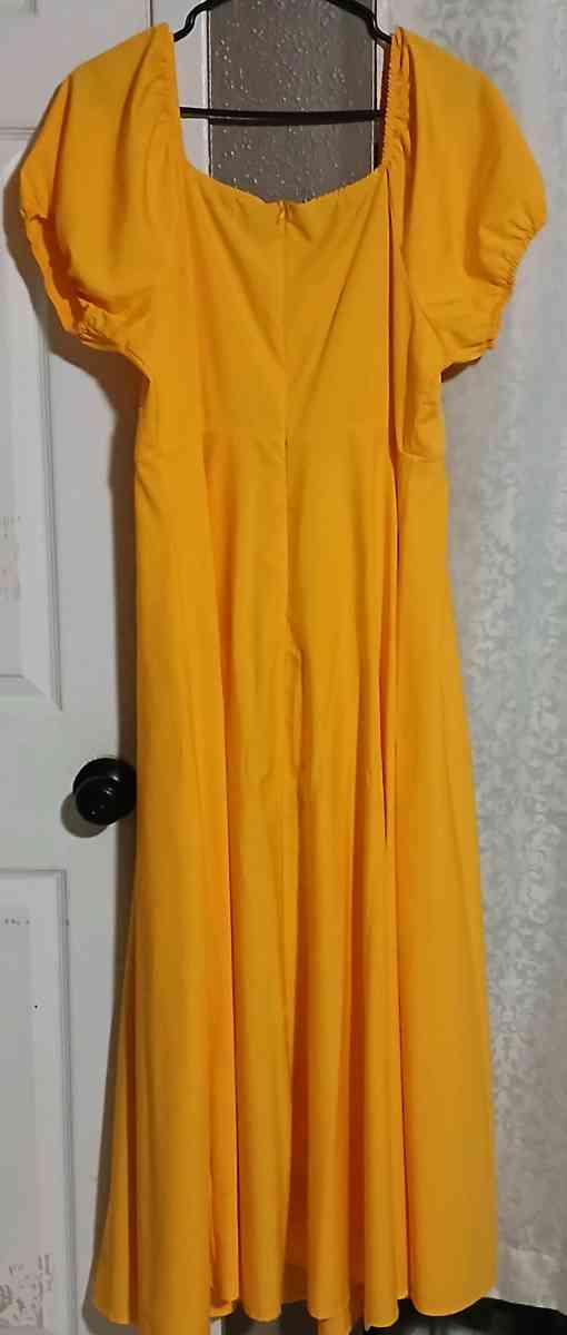 MORE DRESSES - San Antonio, Texas