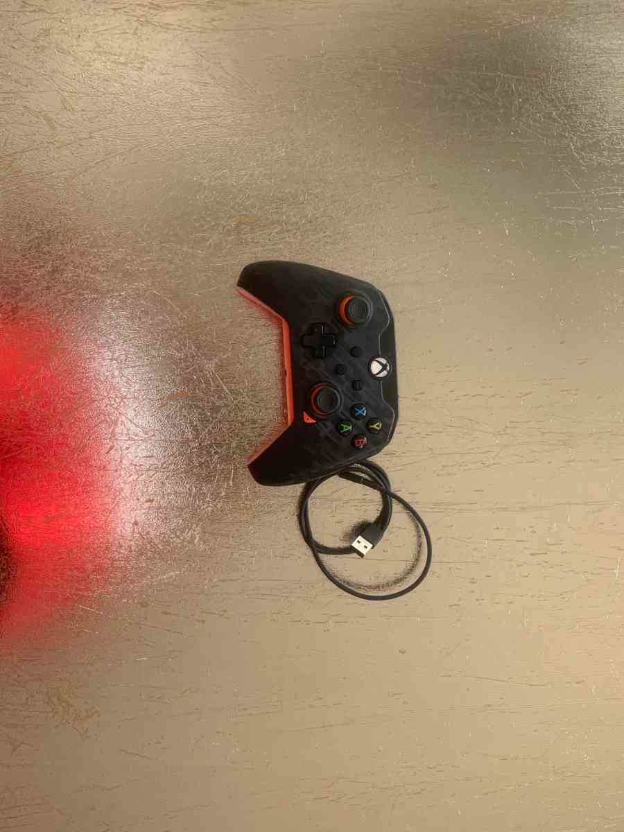 wired Xbox controller with wire - Louisville, Kentucky - FleaMarketBay