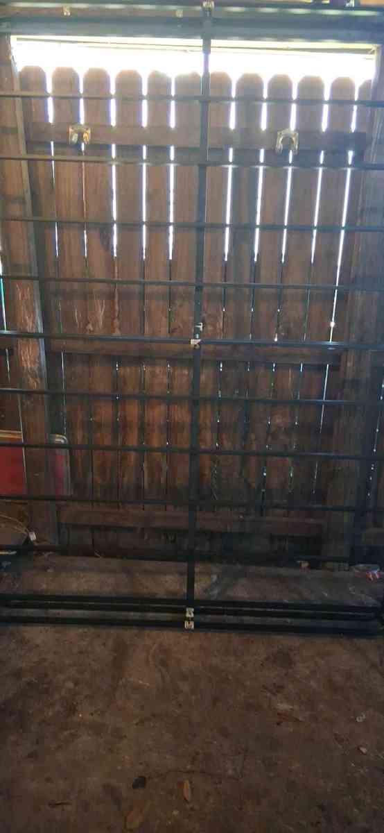 bedframe - Seffner, Florida